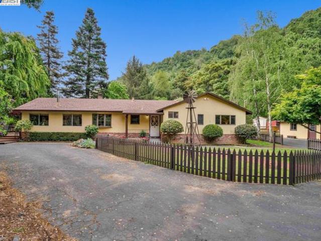 House for sale in Hayward, California