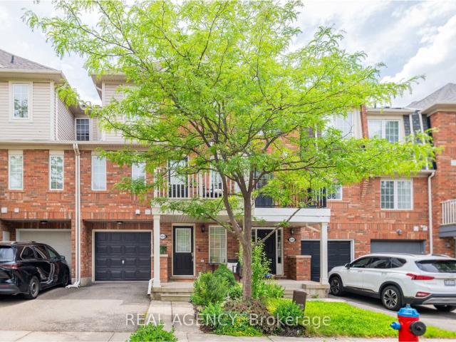 Townhouse for sale in Woburn, Ontario