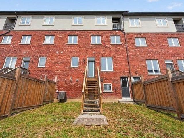 House for rent in Oakville, Golden Horseshoe