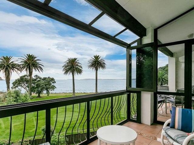 Apartment for rent in Whangaparaoa, Oroua County