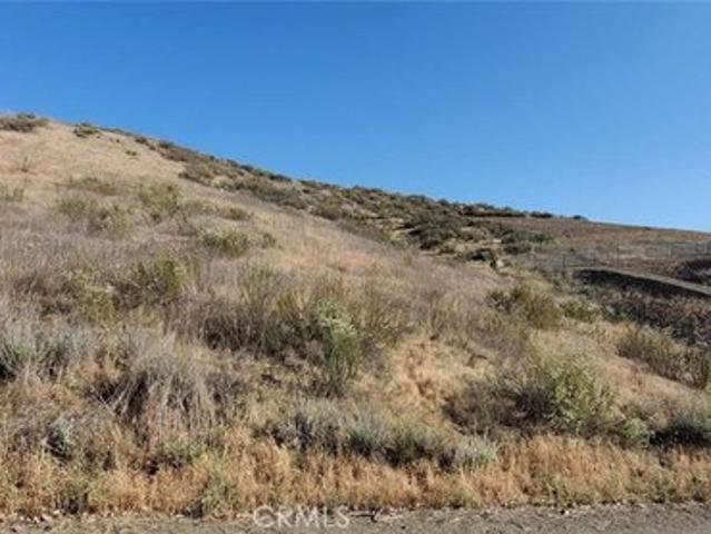 Land for sale in Lake Elsinore, California