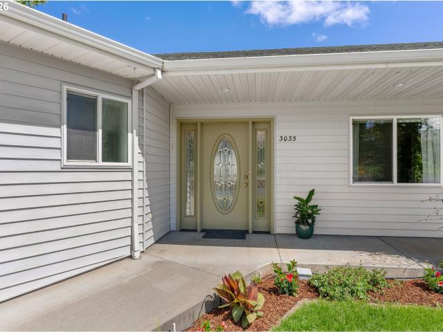 House for sale in Oregonia