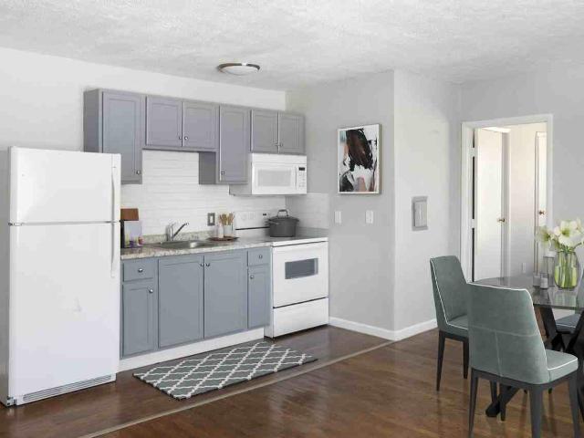Apartment for rent in Walnut Hills, Roselawn