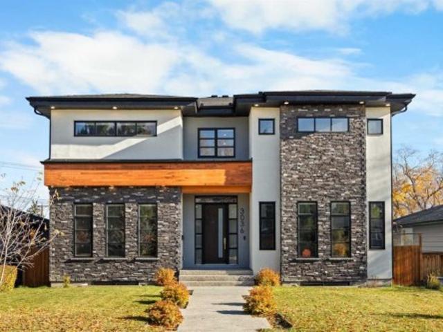 House for sale in Banff Trail, Calgary