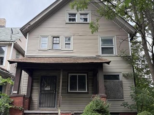 House for sale in Milwaukee, Wisconsin