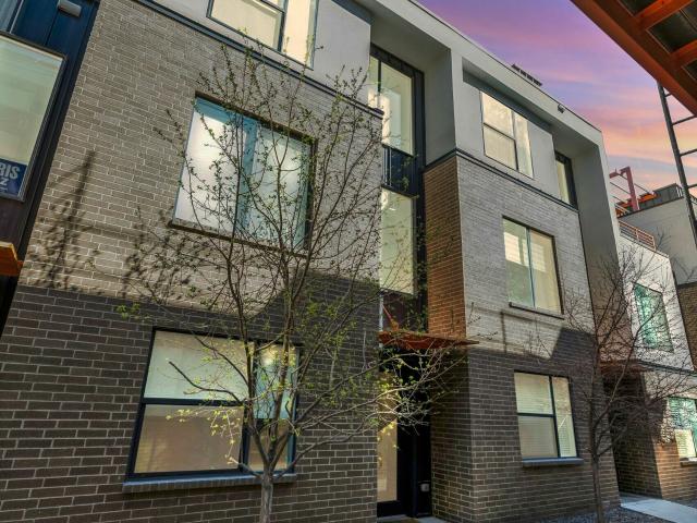 Townhouse for sale in Denver