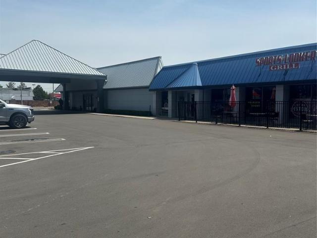 Commercial for sale in Livonia