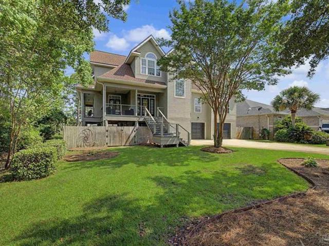House for sale in Gulf Breeze, Florida