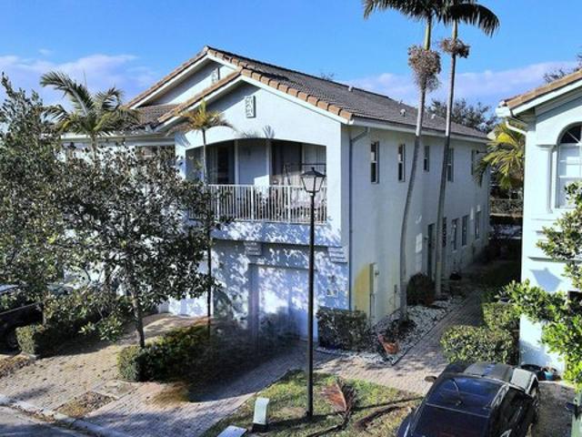 Townhouse for sale in Riviera Beach, Florida