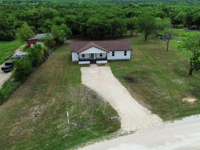 House for sale in Navarro, Texas