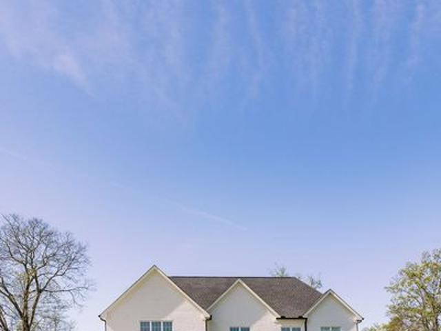 House for sale in Old Hickory