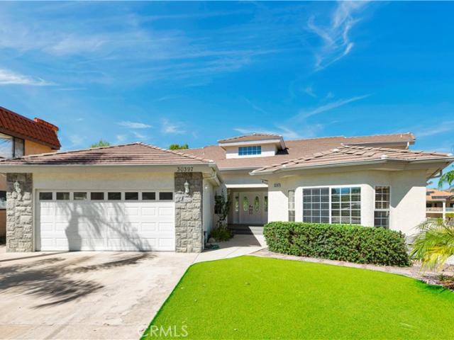 House for sale in Canyon Lake, Riverside County