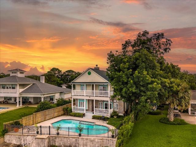 House for sale in Bacliff, Texas