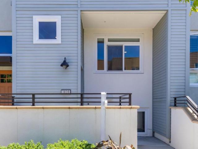 Townhouse for sale in San Mateo Townhouse for sale in San Mateo
