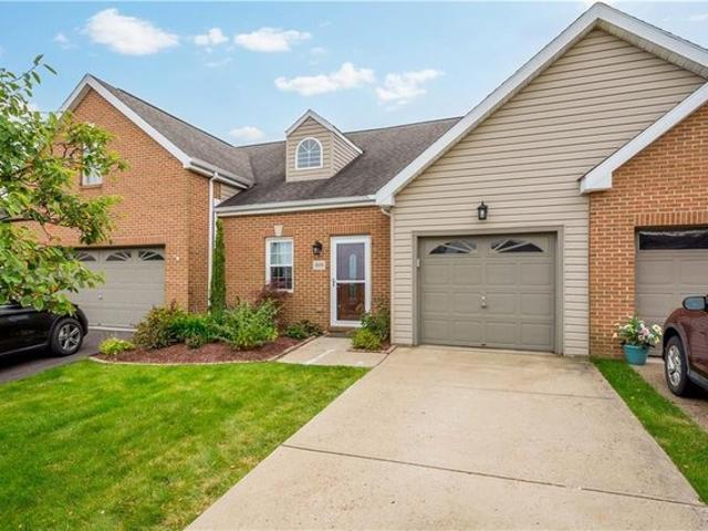 Townhouse for sale in Pittsburg, Pennsylvania