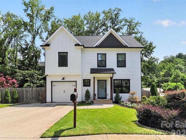 House for sale in Mecklenburg, North Carolina