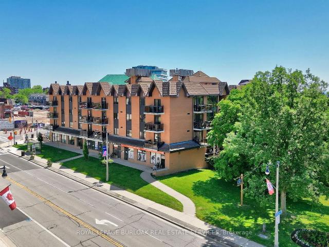Condo for sale in Oakville, Ontario