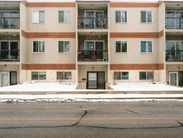 Condo for sale in Wedgewood, Alberta