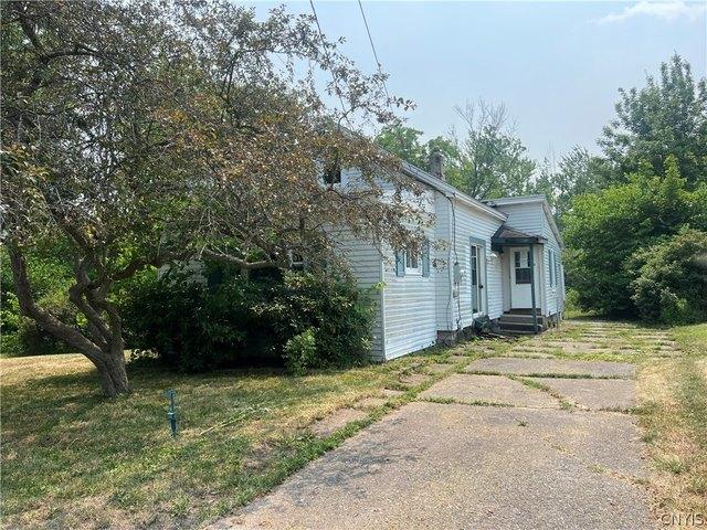 House for sale in Canastota, New York