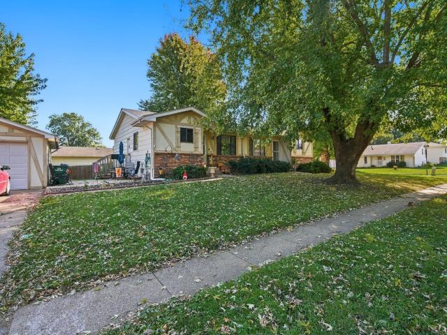 House for sale in Parkview Plaza, Grimes