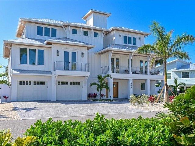 House for sale in Holmes Beach, Florida