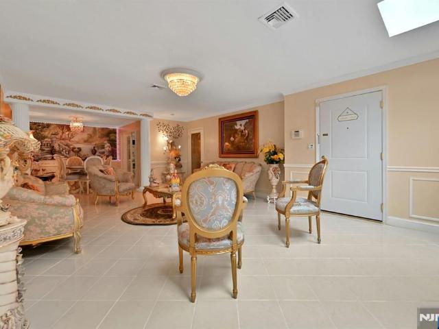 House for sale in Hudson, New Jersey