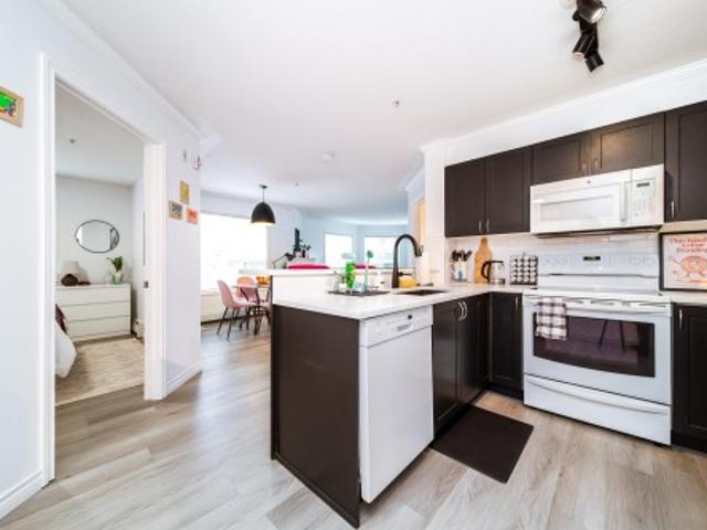 Condo for sale in Wedgewood, Alberta