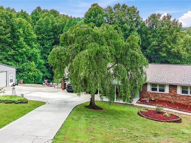 House for sale in Millers Creek, North Carolina
