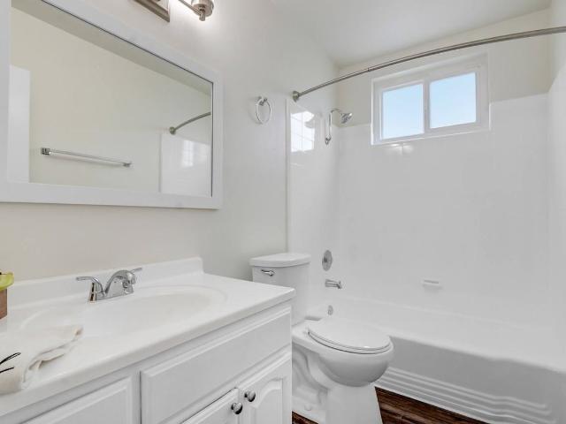 Apartment for rent in Burbank, California