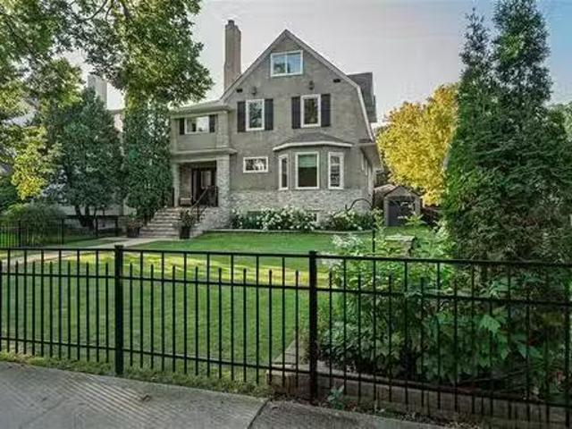 House for sale in East St. Paul, Manitoba