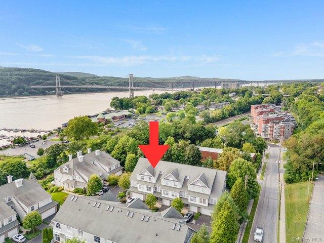 Condo for sale in Poughkeepsie, New York