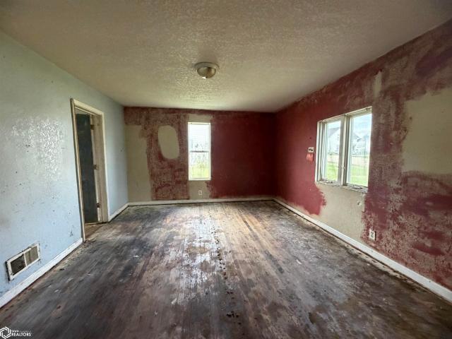 House for sale in Laurel, Marshall County