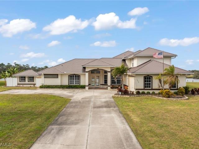 Property for sale in Felda, Florida