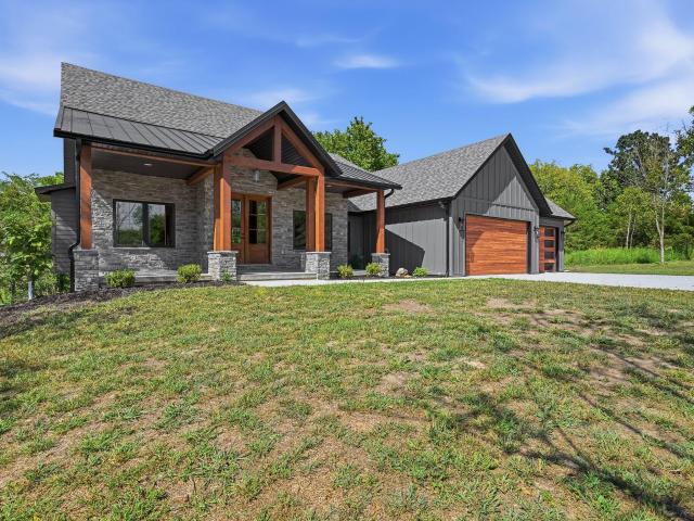 House for sale in Clever, Christian County