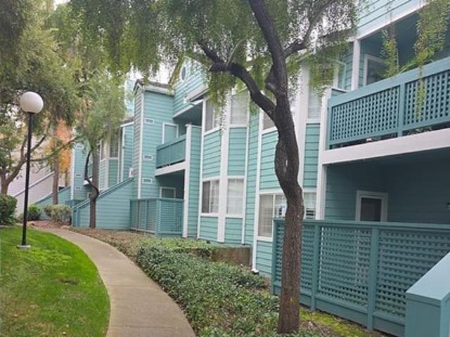 Condo for sale in Pinole, California