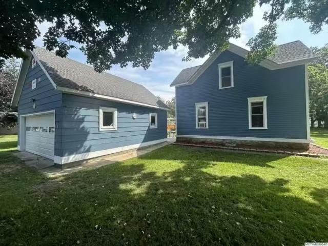 House for sale in Charles City