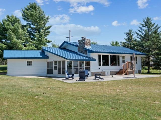 House for sale in Shell Lake, Wisconsin