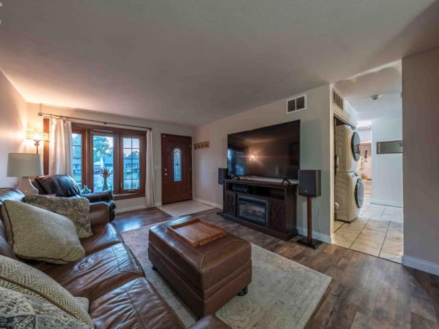 House for sale in Sheffield Lake, Ohio
