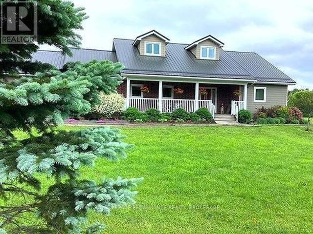 House for sale in Ontario