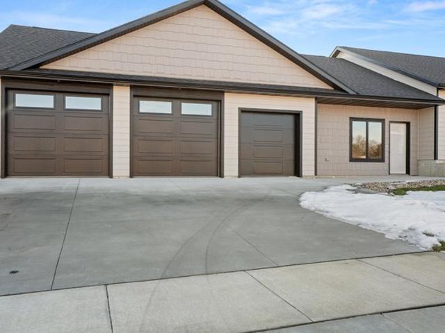 Townhouse for sale in Yankton, South Dakota