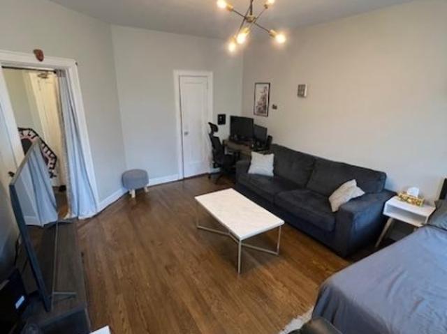 Townhouse for sale in Hackensack, New Jersey