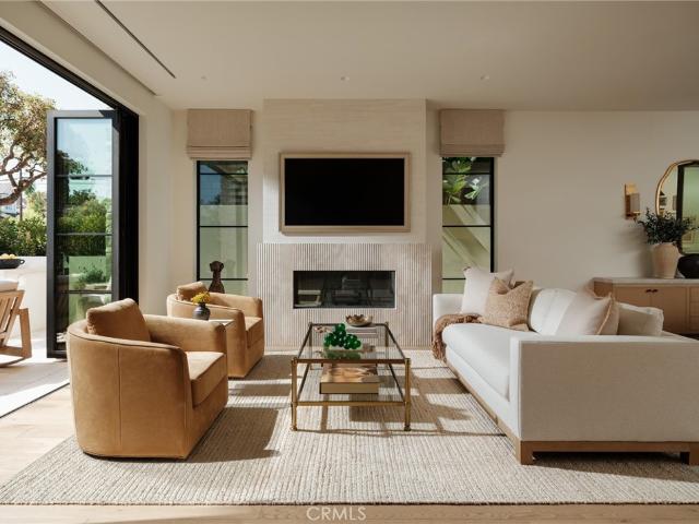 House for sale in Corona Del Mar, California