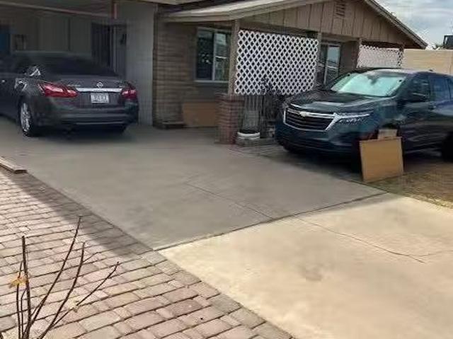 House for sale in Avondale
