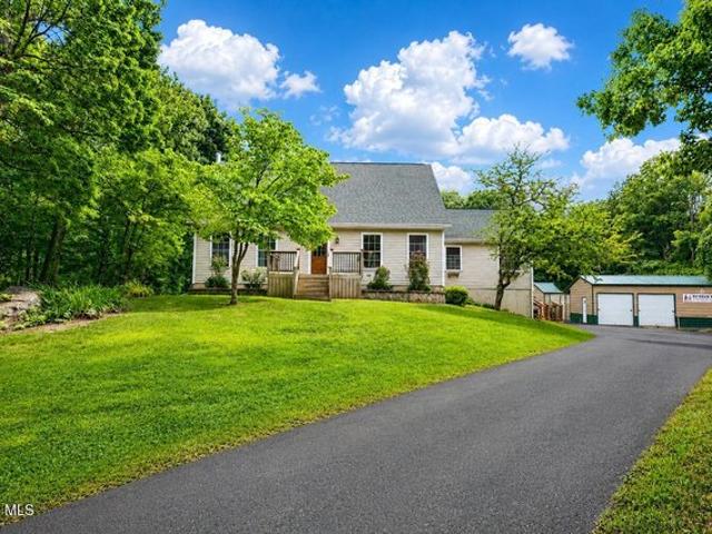 House for sale in The Bronx, Arverne