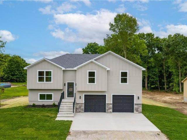 House for sale in Warrensburg, Missouri