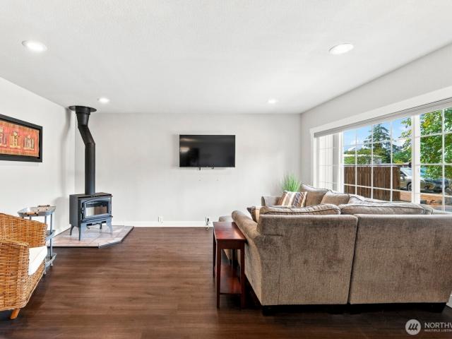 House for sale in Rainier, Thurston County