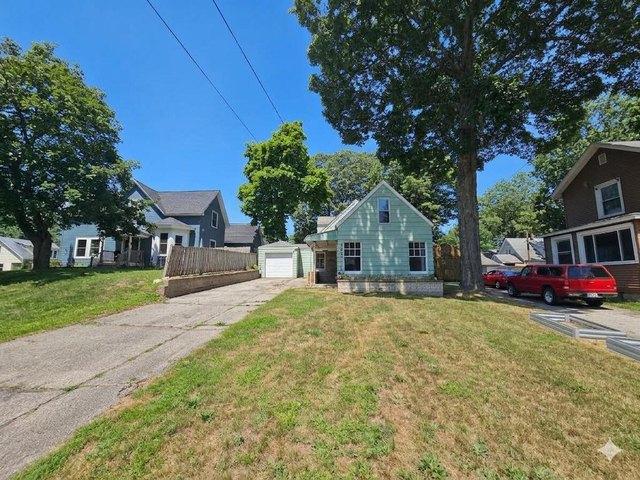 House for sale in Dowagiac, Michigan