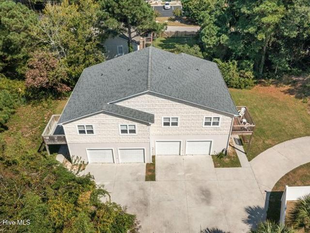 Townhouse for sale in Emerald Isle, North Carolina