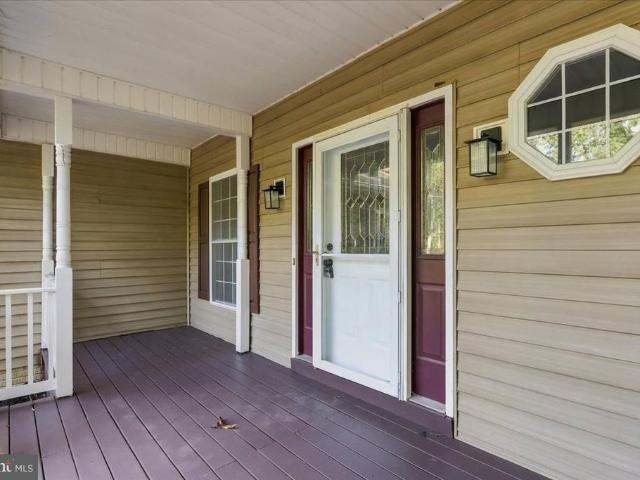 House for sale in Lakewood Acres, Lake Holiday