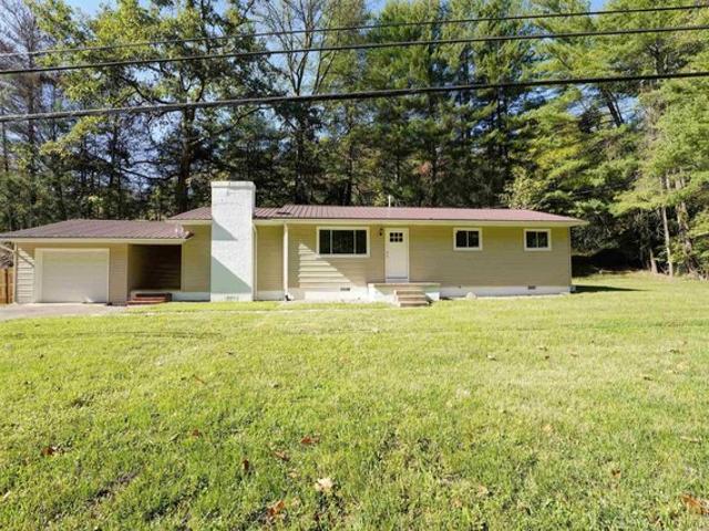 House for sale in Scott Depot, West Virginia